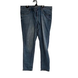 mossimo light wash low rise skinny jeans size 14S